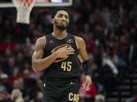 开云体育官网-雄鹿横扫骑士，乔治刷新纪录