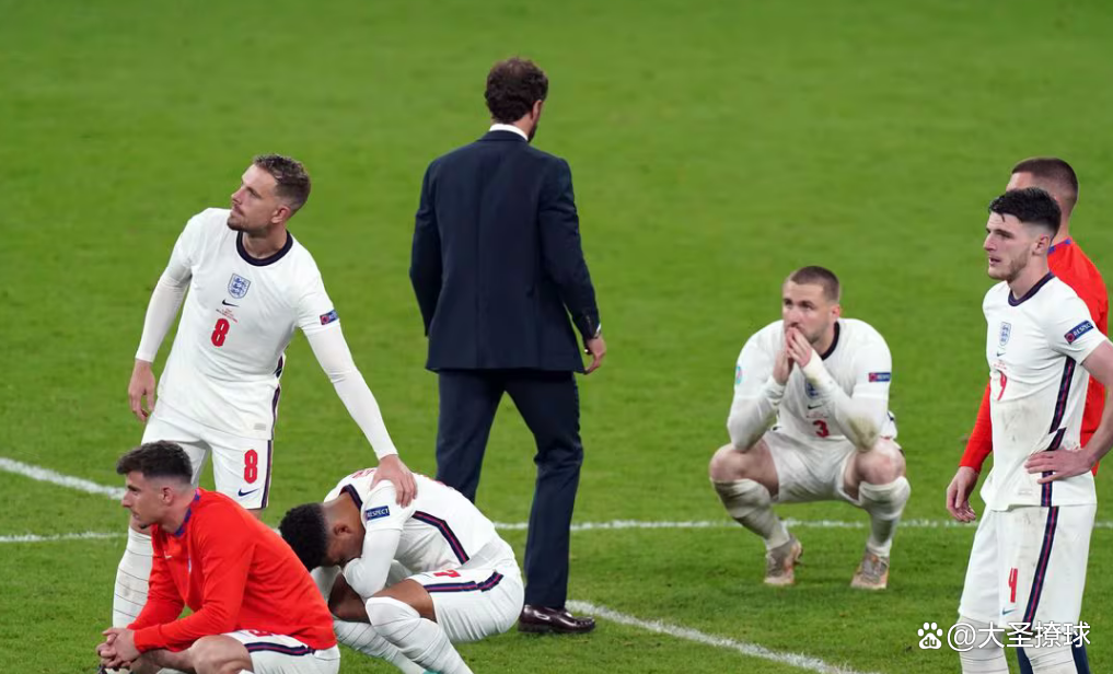 荷兰队意外惨败，英格兰队晋级欧锦赛半决