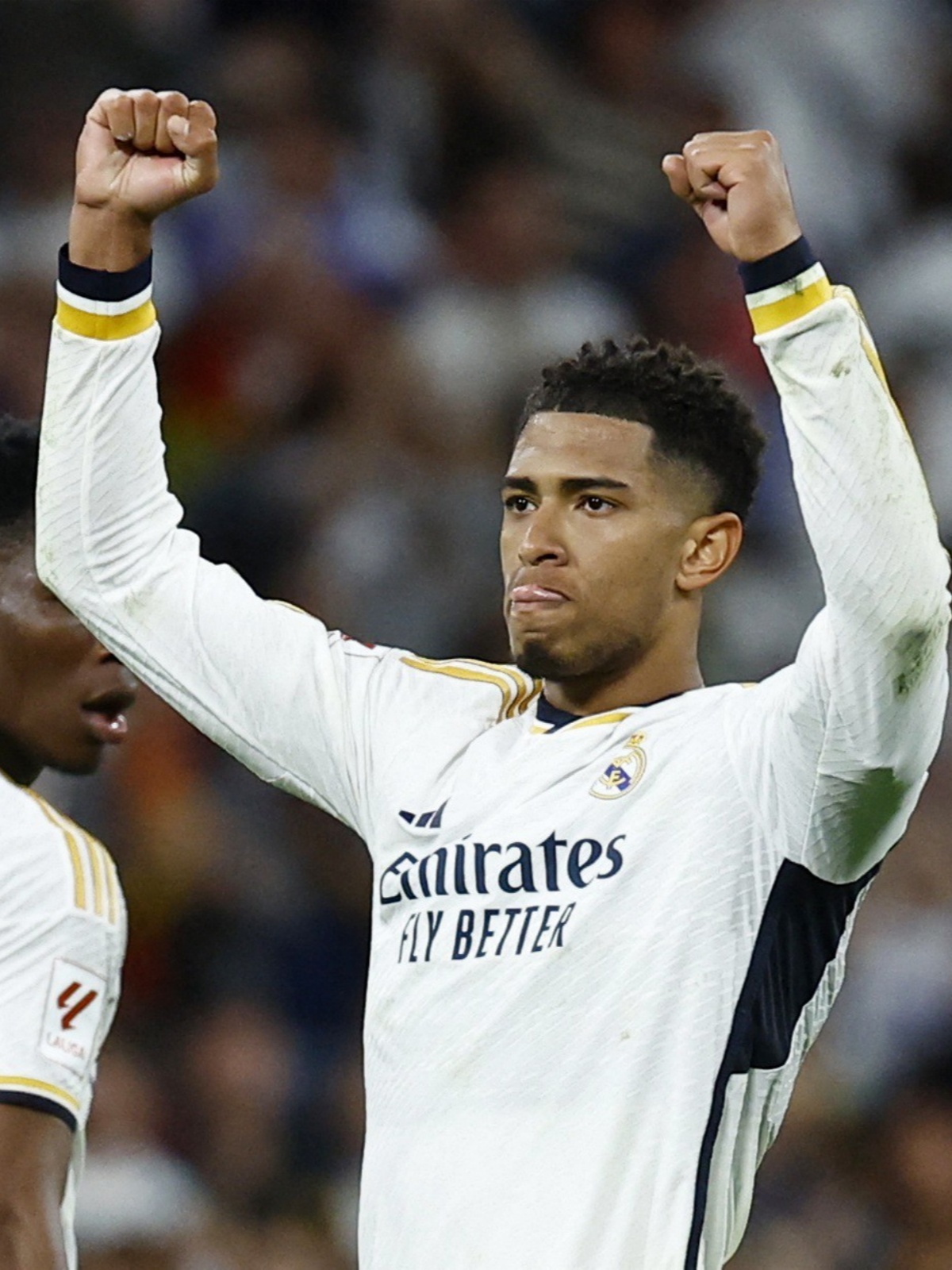 皇马全队备战欧冠,冲刺西甲头名 皇马全队备战欧冠,冲刺西甲头名