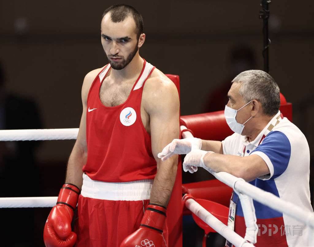 捷克体育代表团勇夺金牌,备战布拉格马拉松赛的简单介绍 捷克体育代表团勇夺金牌,备战布拉格马拉松赛的简单介绍