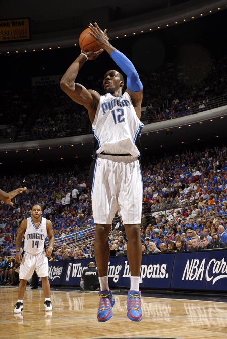 魔术逆转黄蜂,浓眉绝境逆转 魔术逆转黄蜂,浓眉绝境逆转