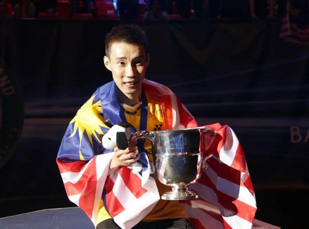 英格兰羽毛球队血洗印尼羽毛球队，李宗伟统治全场的简单介绍