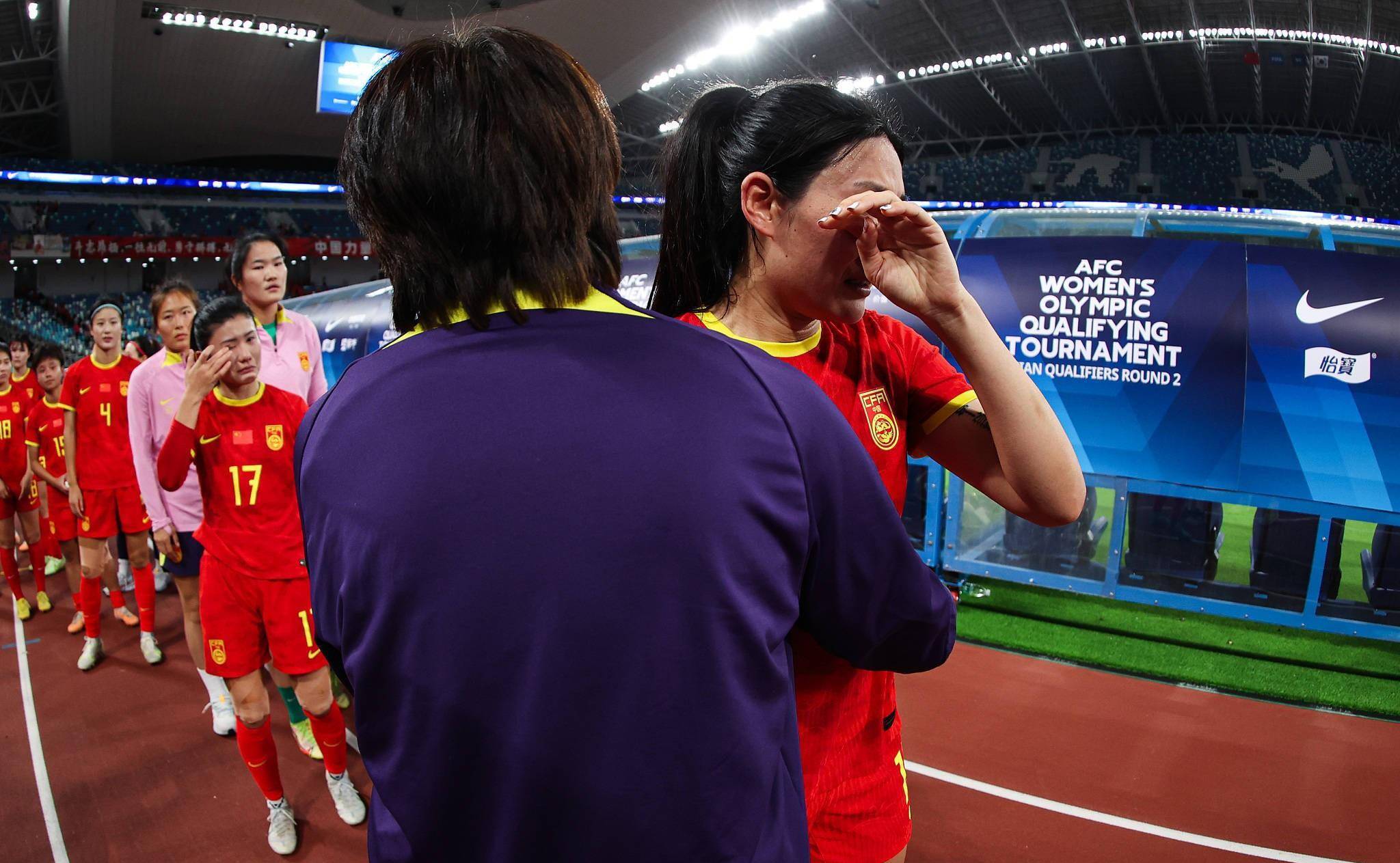 意大利赛场,女足运动员华丽转身赢得掌声 意大利赛场,女足运动员华丽转身赢得掌声