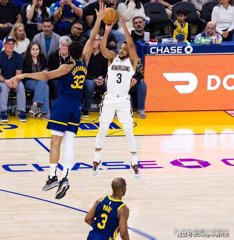 包含吉林队鏖战鹈鹕，麦科勒姆带队取胜的词条