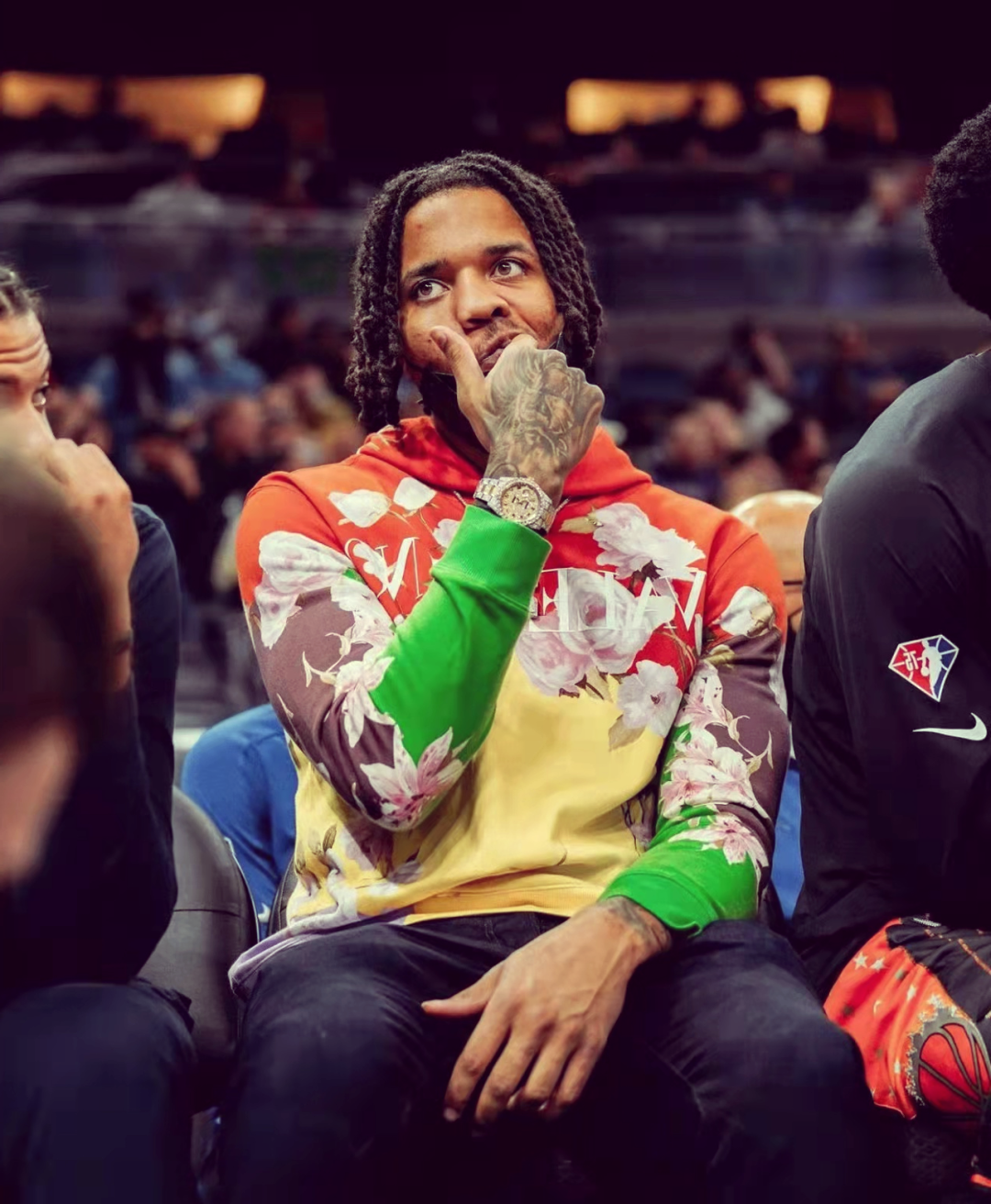 篮网完胜灰熊，布克带队取胜