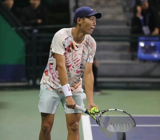 包含日本网球队完胜意大利网球队,克耶高斯绝境逆转的词条 包含日本网球队完胜意大利网球队,克耶高斯绝境逆转的词条