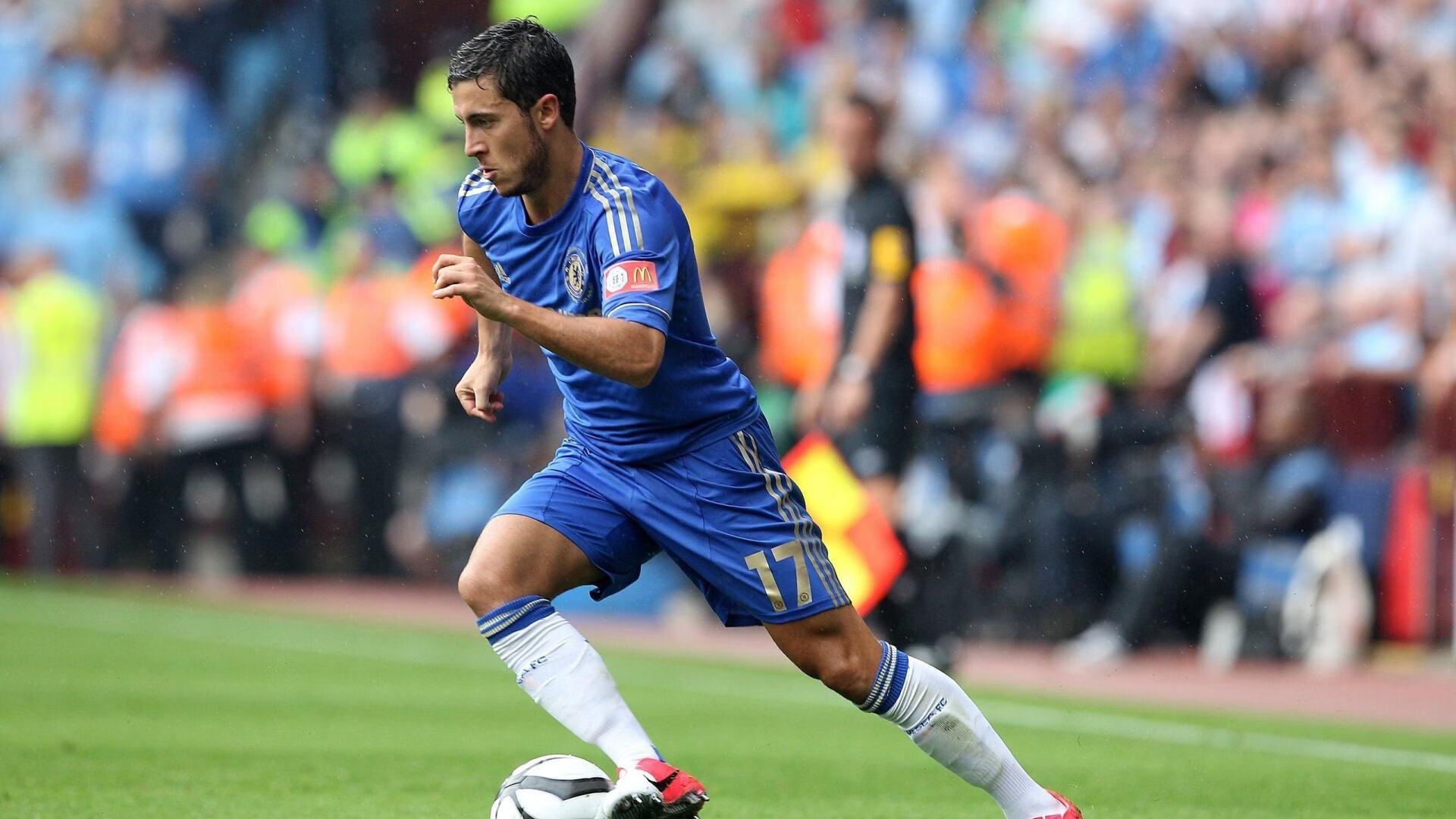 马克西爆发点燃全场,辽宁队战术全面压制老鹰展翅