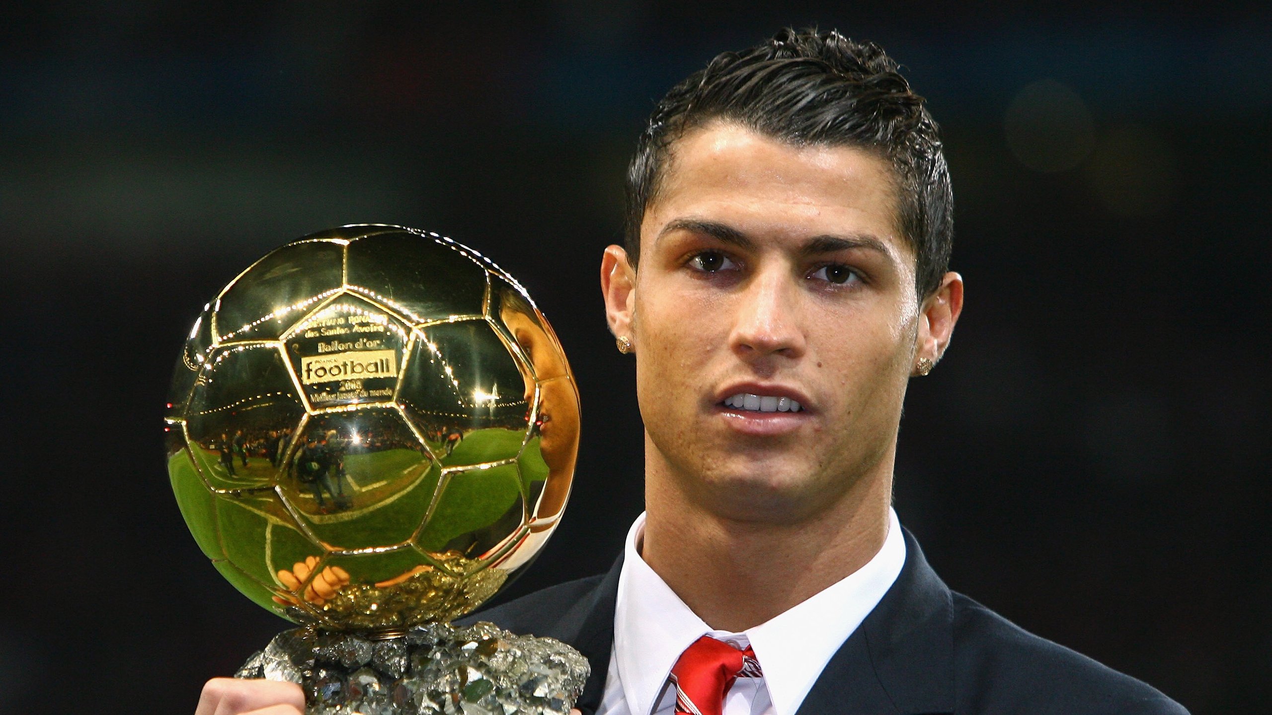 加维闪耀全场，波兰战术完胜阿尔及利亚